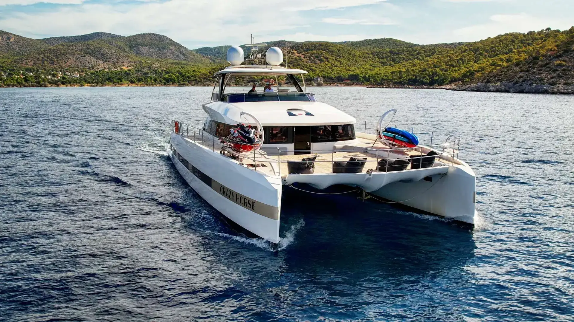 Crazy Horse — Lagoon Seventy 8