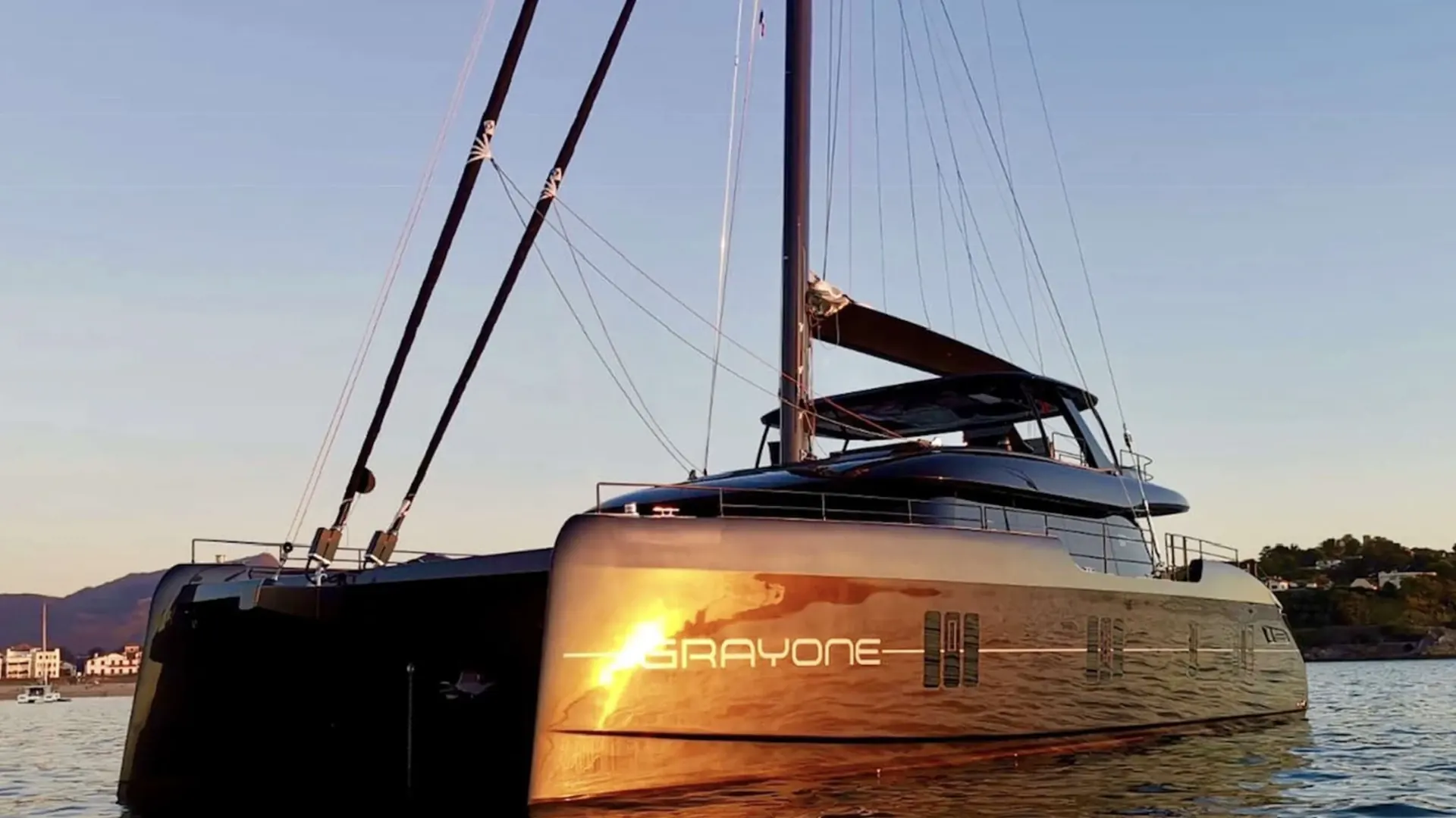 GrayOne — Sunreef 80 Sailing