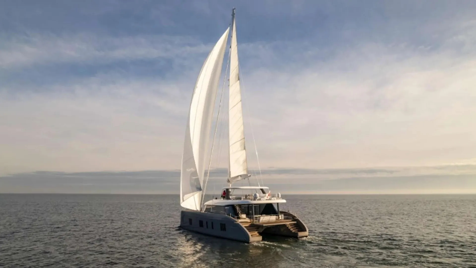 Halcyon — Sunreef 80 Sailing