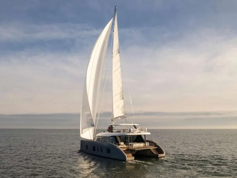 Halcyon — Sunreef 80 Sailing