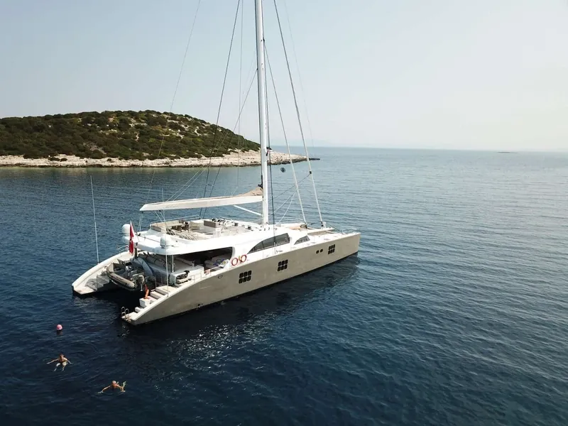 Ipharra — Sunreef 102 Double Deck