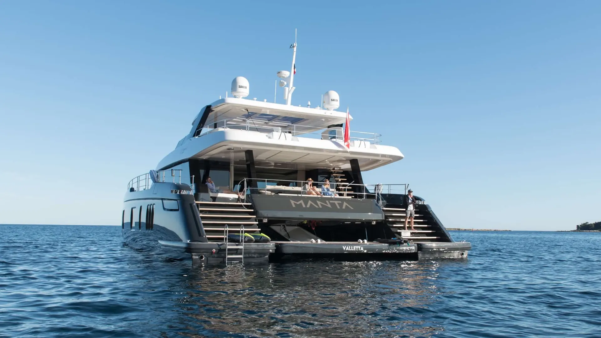 Manta — 80 Sunreef Power