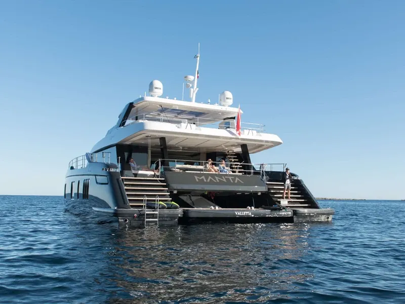 Manta — 80 Sunreef Power