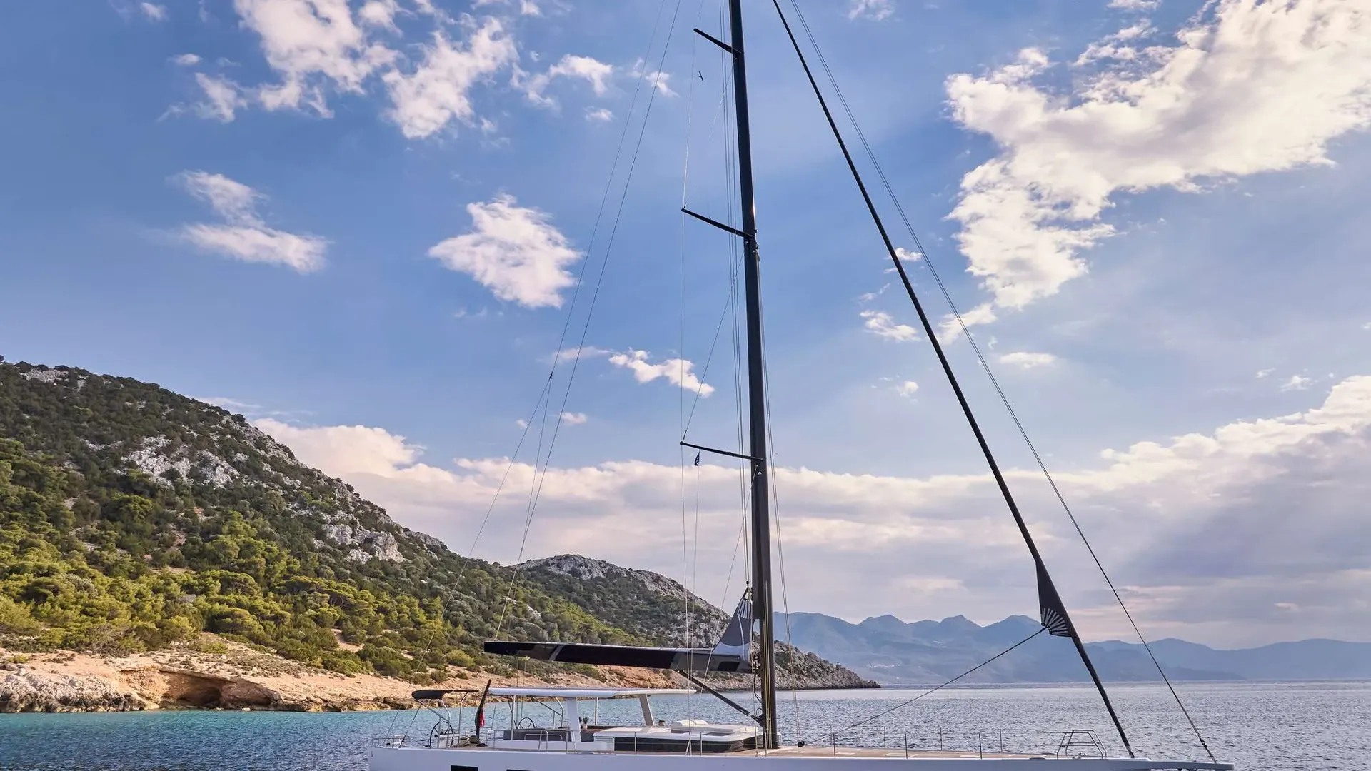 Nadamas — Y8, YYachts
