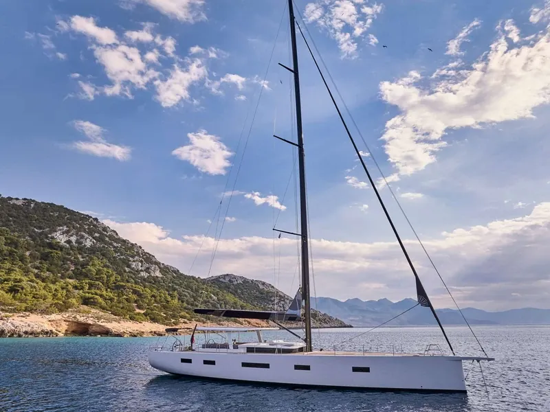Nadamas — Y8, YYachts